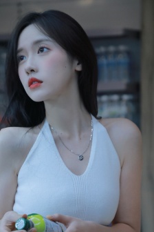中午字幕mv免费高清在线观看